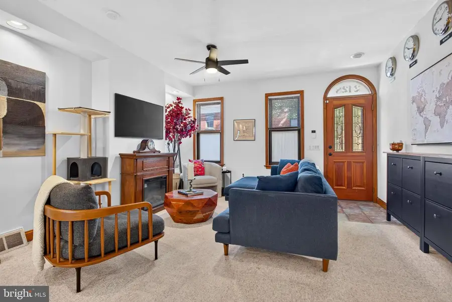 2428 Gaul St, Philadelphia, PA 19125 - #2