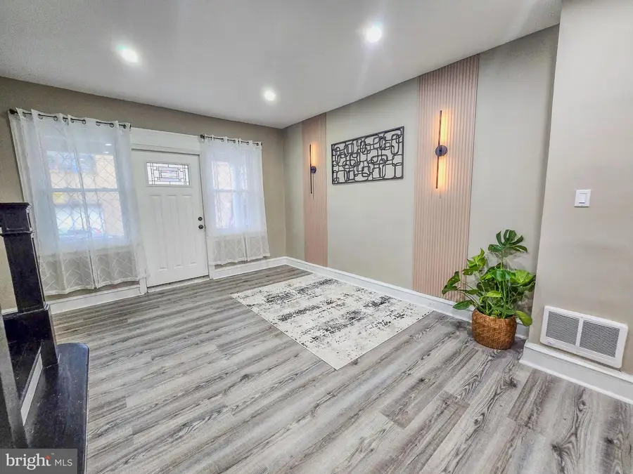 5512 N 6th St, Philadelphia, PA 19120 - #3