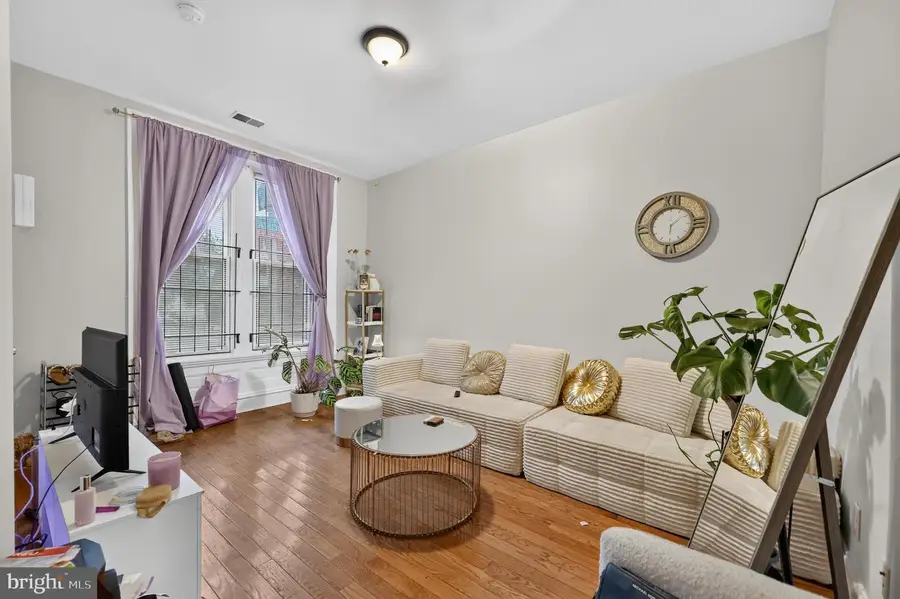 1900 W Diamond St, Philadelphia, PA 19121 - #3