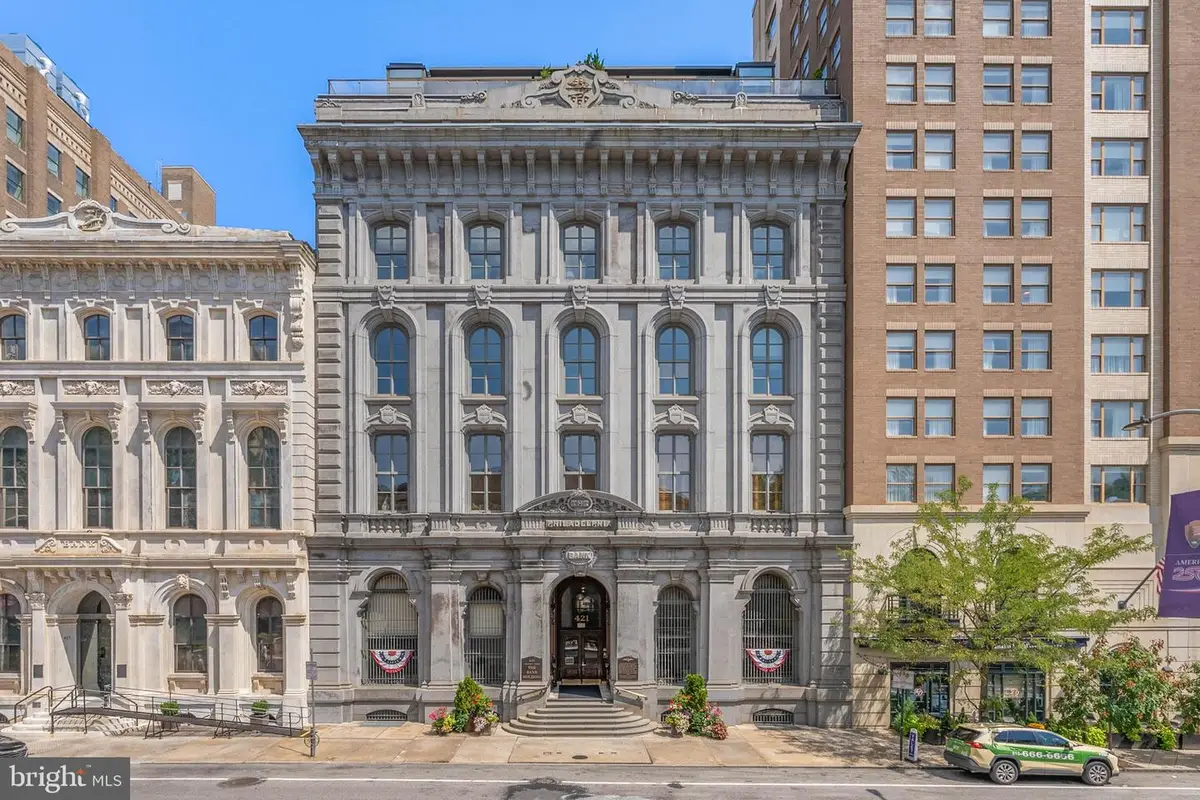 421 Chestnut St #401, Philadelphia, PA 19106 - #1