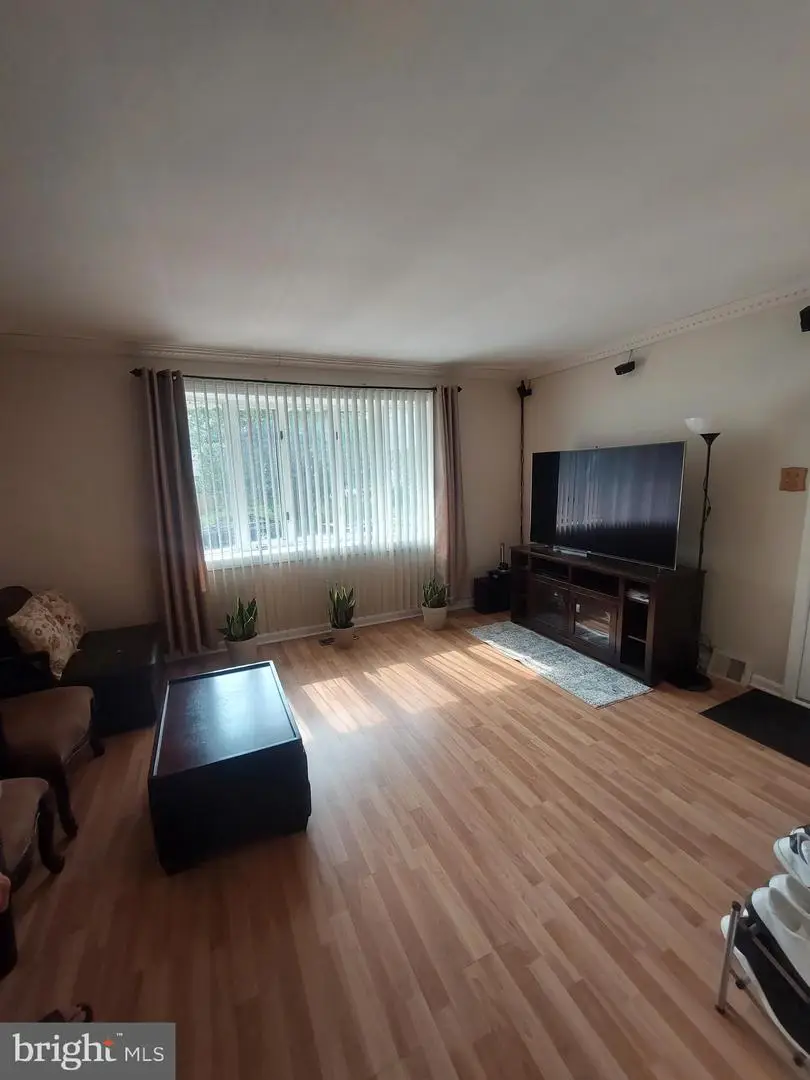 10960 Templeton Dr, Philadelphia, PA 19154 - #3