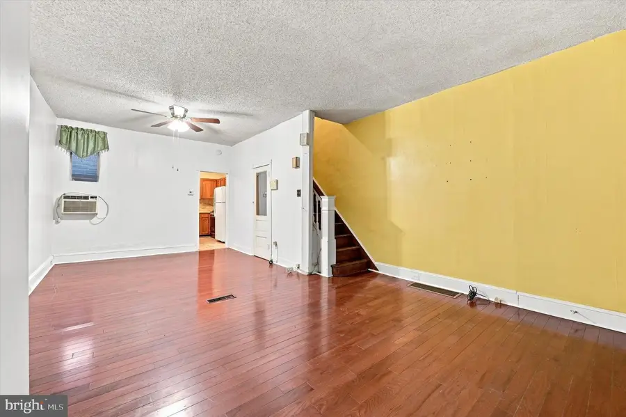 3237 N Bambrey St, Philadelphia, PA 19129 - #3