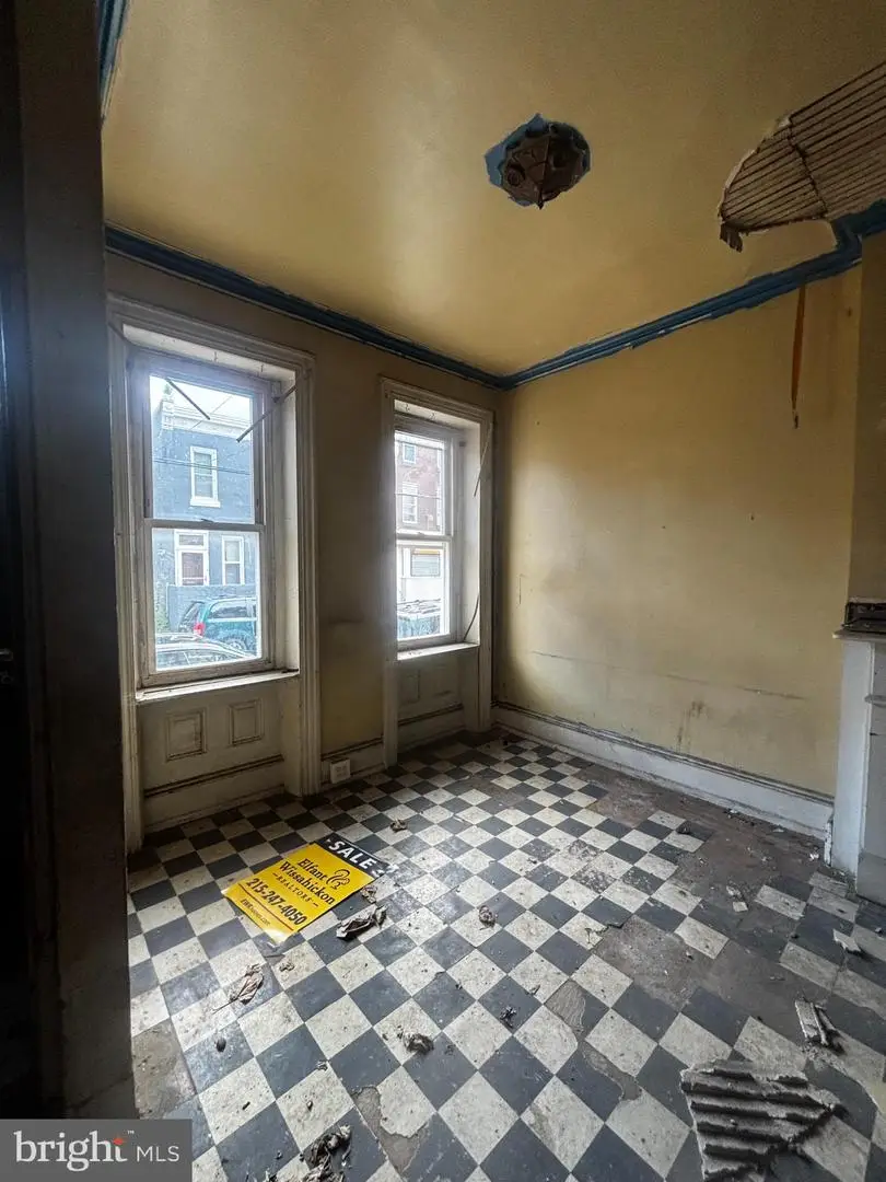 911 W Huntingdon St, Philadelphia, PA 19133 - #3