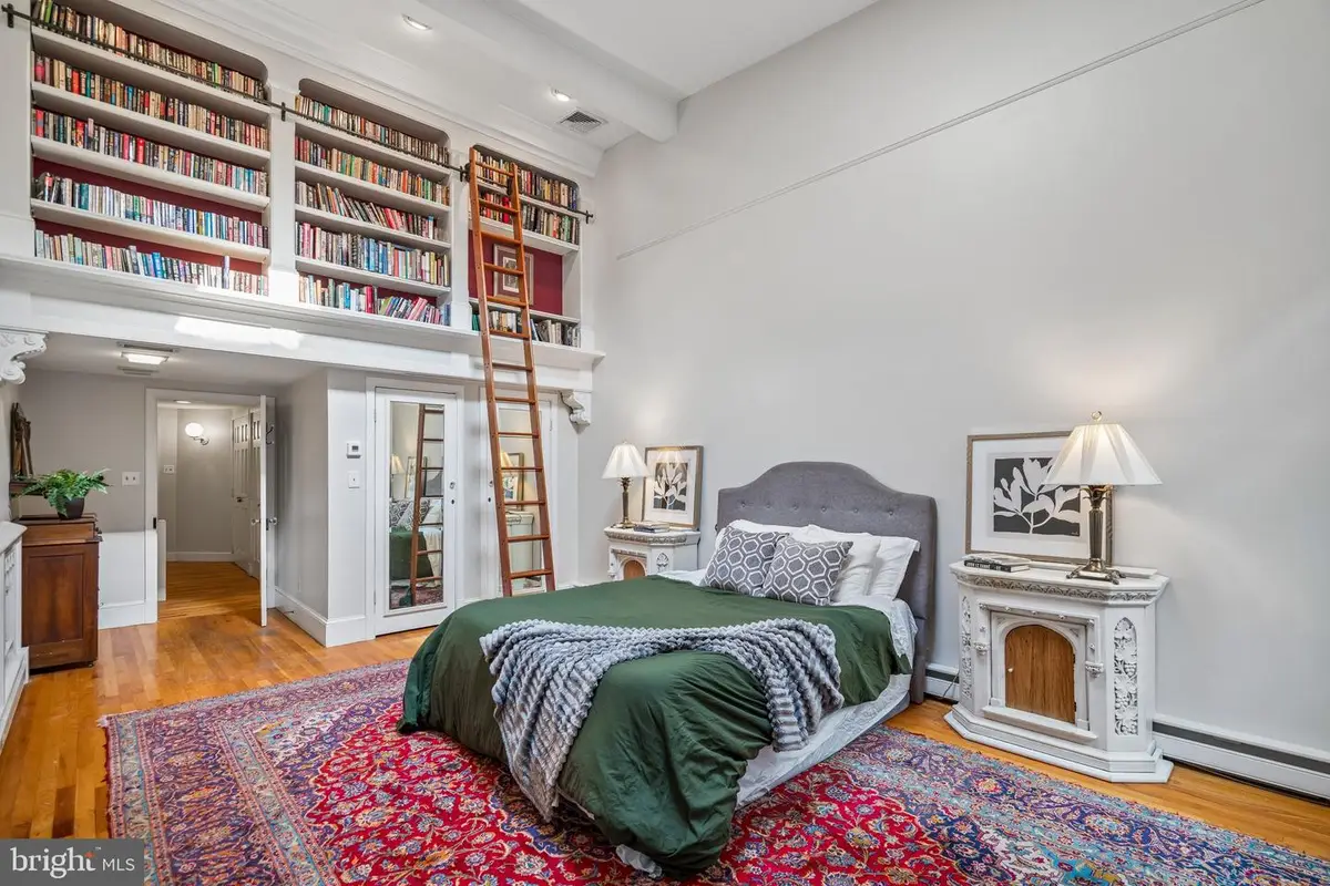 156 N 3rd St, Philadelphia, PA 19106 - #1