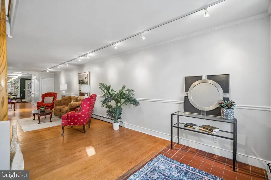 156 N 3rd St, Philadelphia, PA 19106 - #3