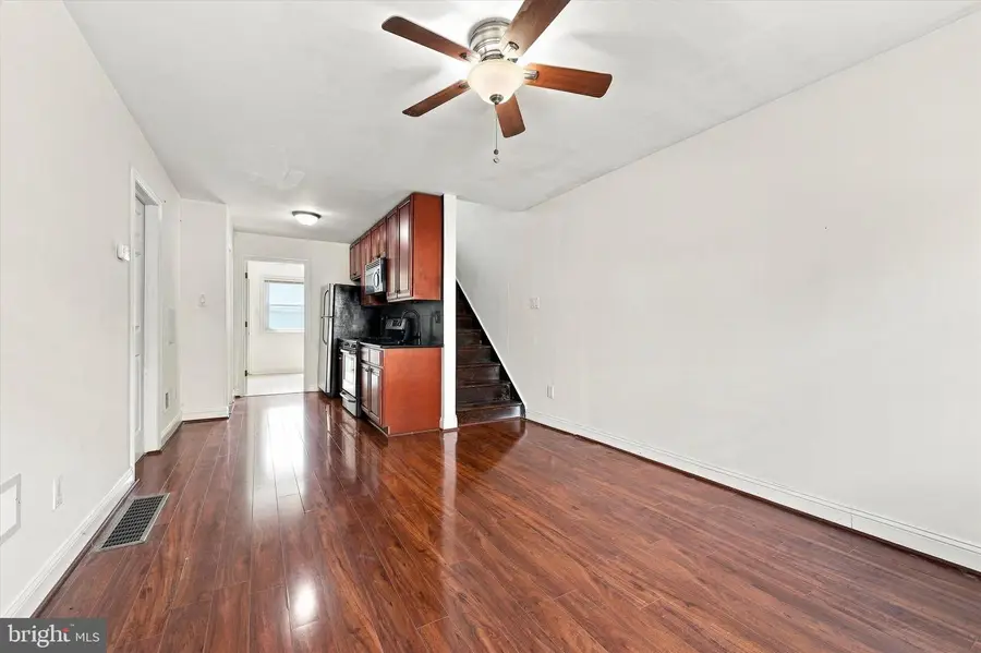 406 Pierce St, Philadelphia, PA 19148 - #3