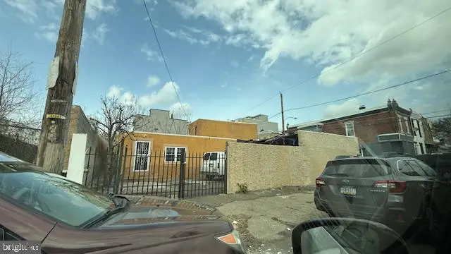 1854 E Oakdale St E, Philadelphia, PA 19125 - #1