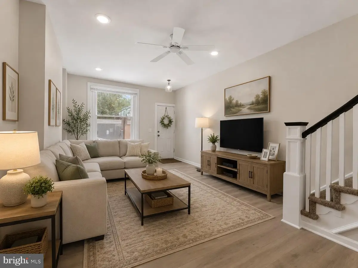 3010 Emerald St, Philadelphia, PA 19134 - #1