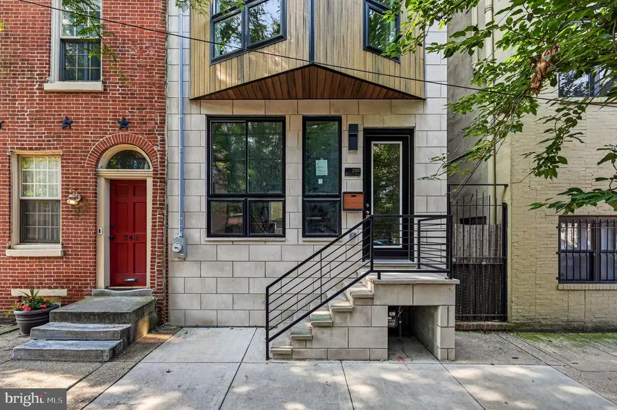 250 Monroe St, Philadelphia, PA 19147 - #2