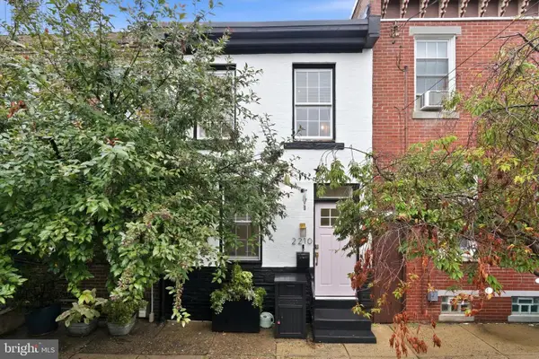 2210 E Thompson St, PHILADELPHIA, PA 19125