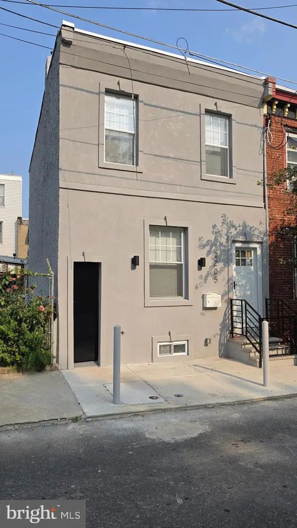 2205 N Orkney St, Philadelphia, PA 19133 - #1
