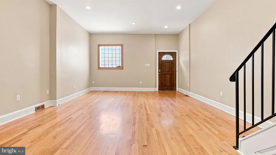 821 S 11th St, Philadelphia, PA 19147 - #3
