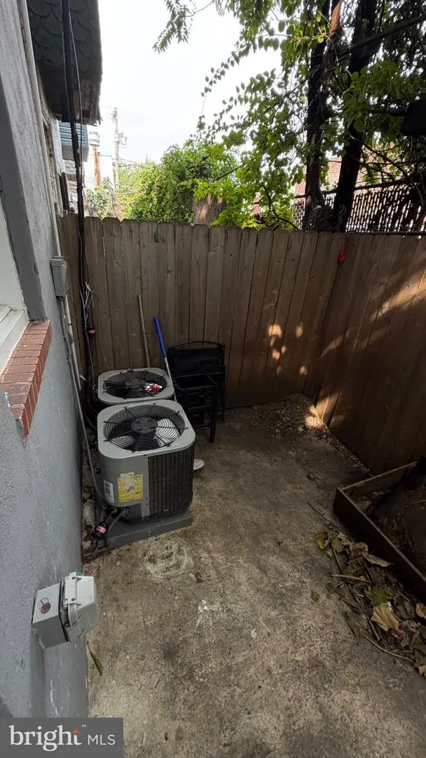 1133 W Tioga St, Philadelphia, PA 19140 - #2