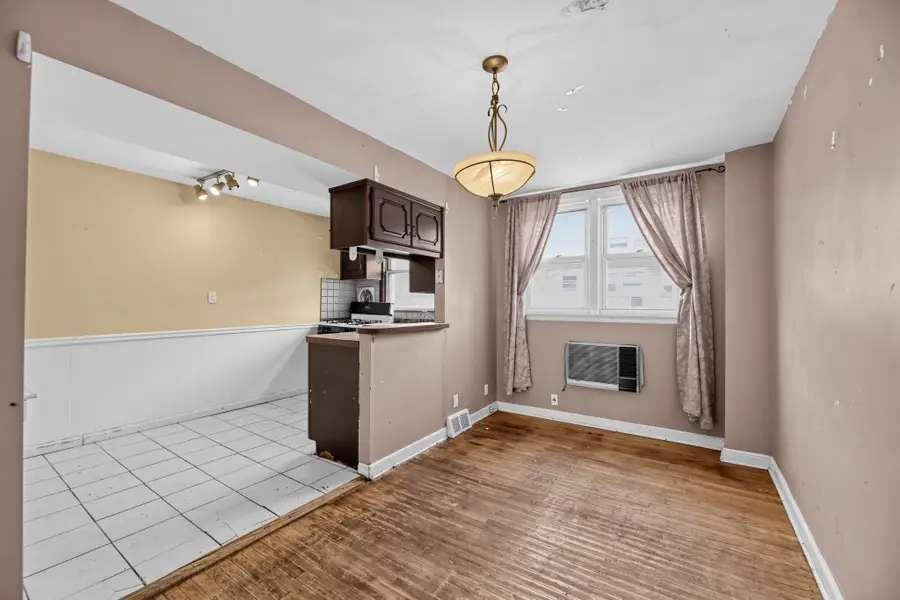 6252 Walker St, Philadelphia, PA 19135 - #3