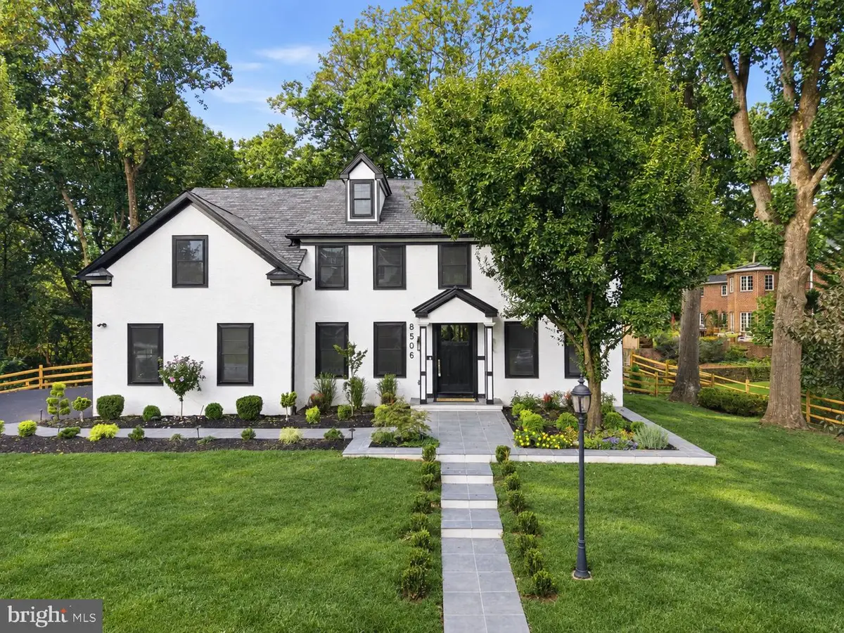 8506 Parkwood Ln, Philadelphia, PA 19128 - #1