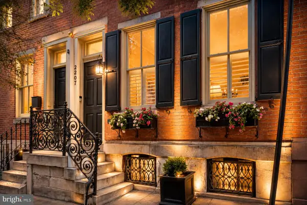 2207 Pine St, PHILADELPHIA, PA 19103