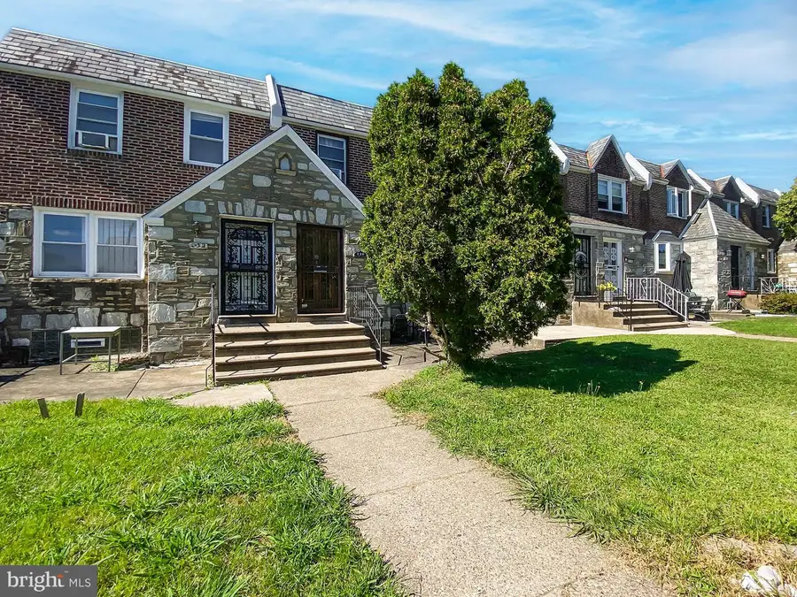 230 E Fariston Dr, Philadelphia, PA 19120 - #2