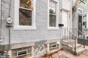 160 East St, Philadelphia, PA 19127 - #2