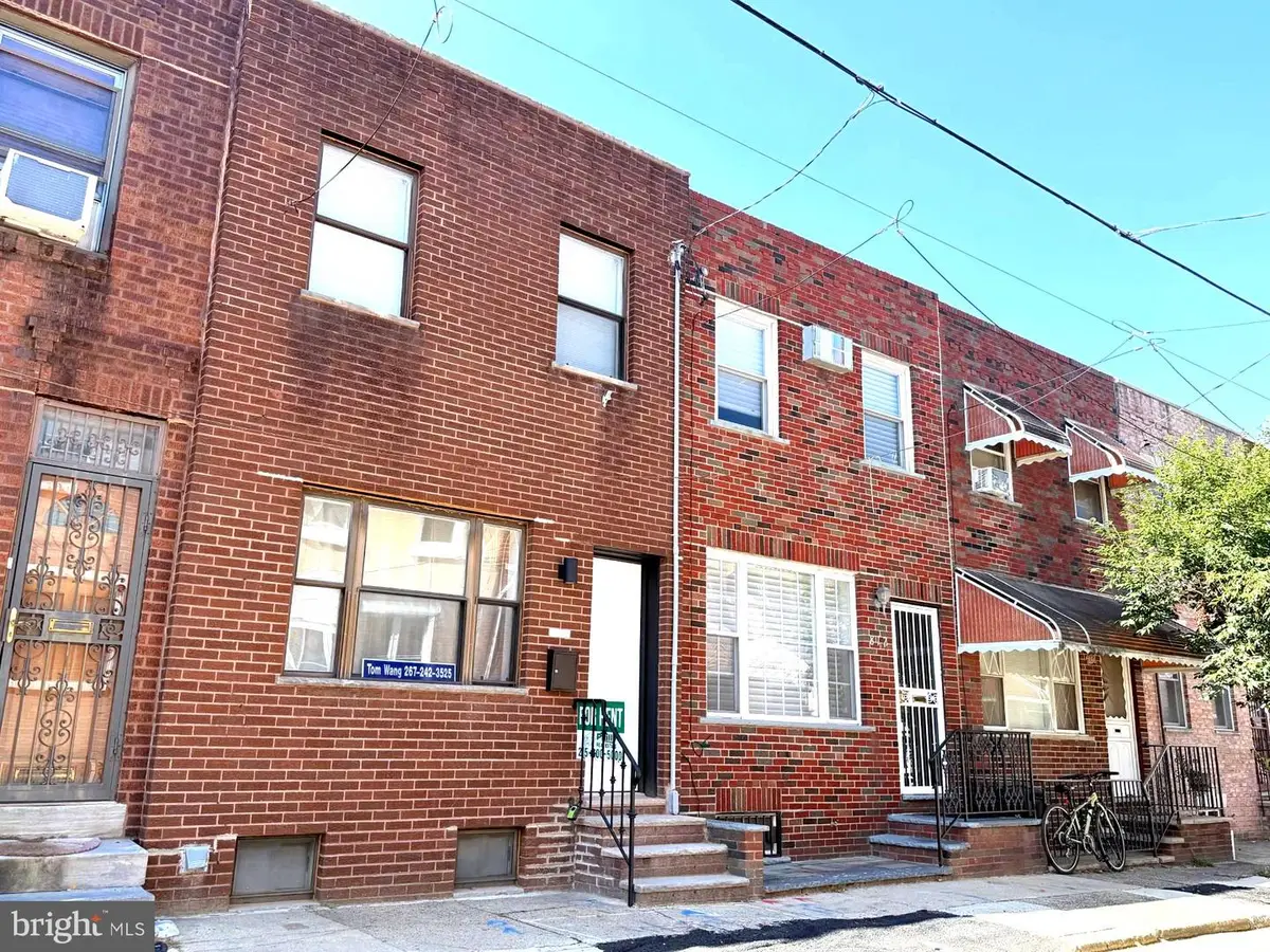 810 Watkins St, Philadelphia, PA 19148 - #1