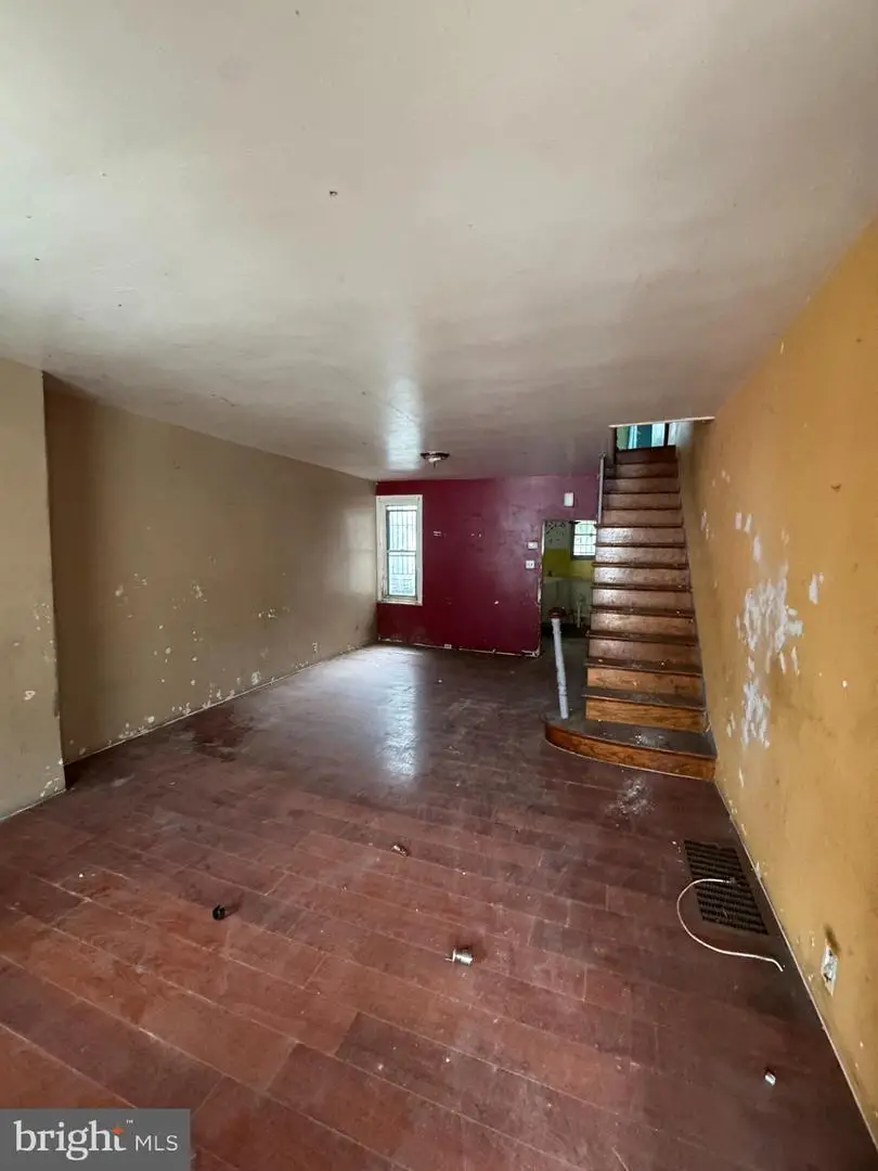 2022 S Simpson St, Philadelphia, PA 19142 - #2
