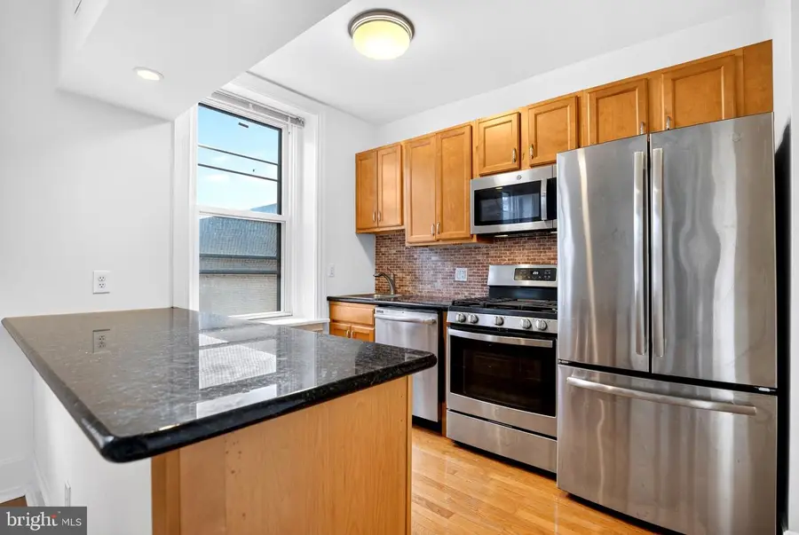 334 S 12th St #3f, Philadelphia, PA 19107 - #2