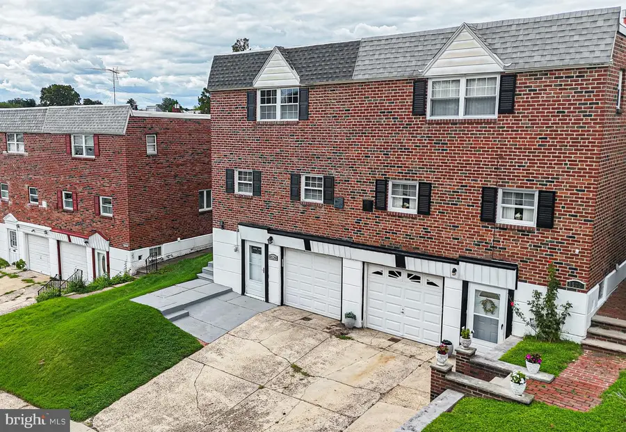 8520 Bridle Rd, Philadelphia, PA 19111 - #2