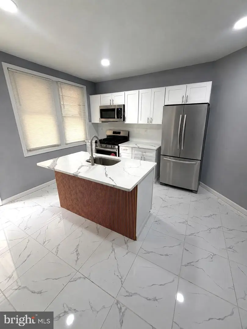 7228 Hegerman St, Philadelphia, PA 19135 - #3