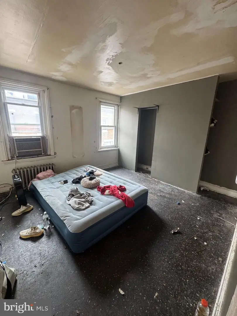 5821 Wakefield St, Philadelphia, PA 19144 - #2