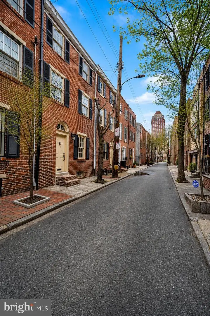 1629 Waverly St, Philadelphia, PA 19146 - #2