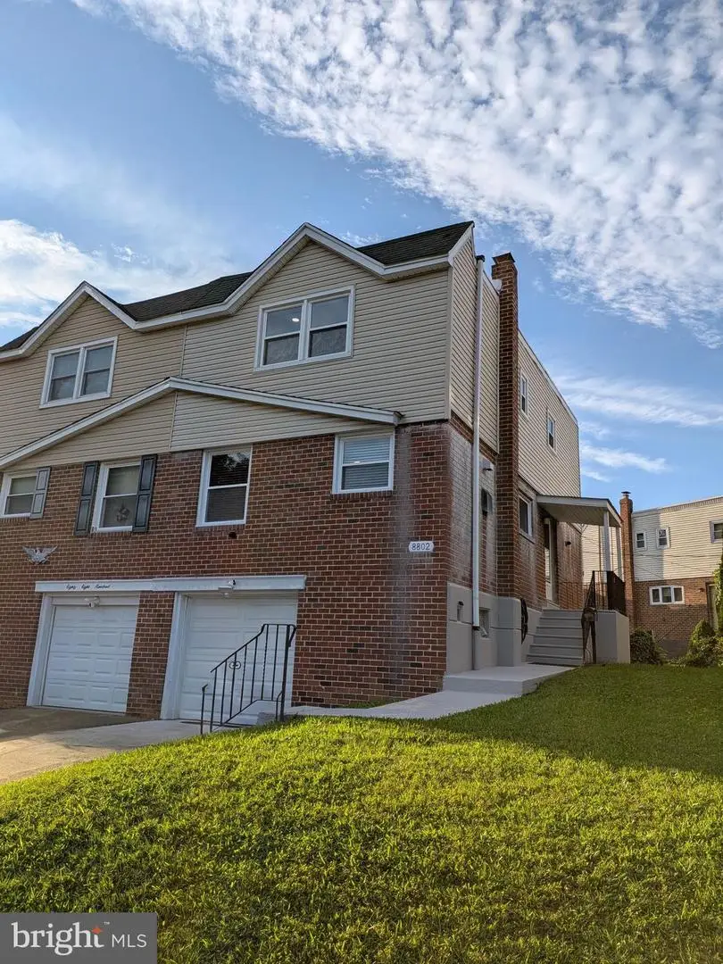 8802 Dewees St, Philadelphia, PA 19152 - #2
