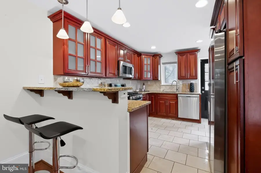 1933 Parrish St, Philadelphia, PA 19130 - #3