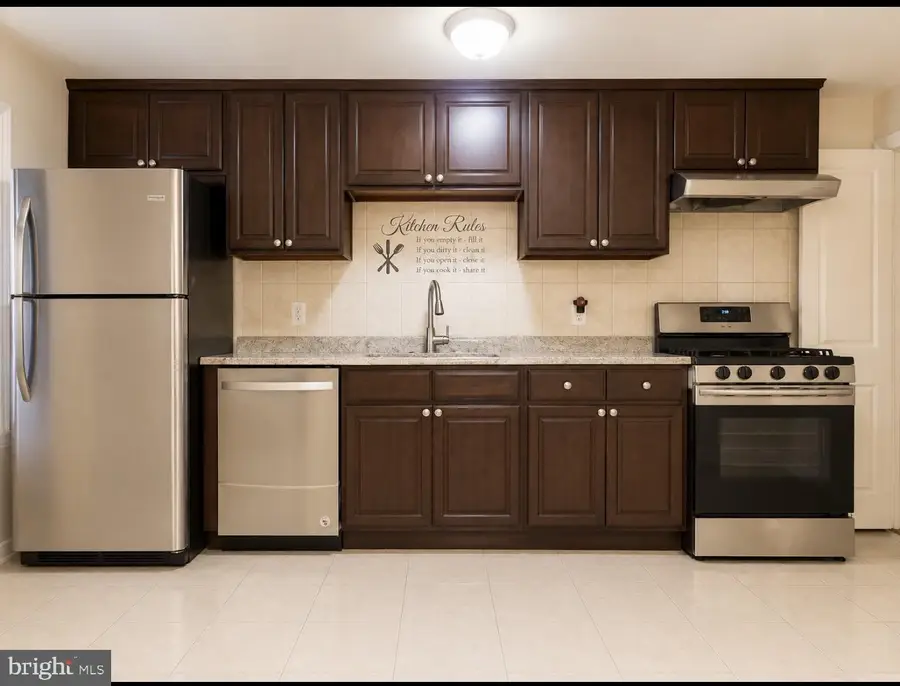 6726 Dorel St, Philadelphia, PA 19142 - #2