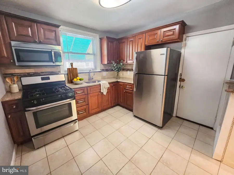 6217 N Bouvier St, Philadelphia, PA 19141 - #3
