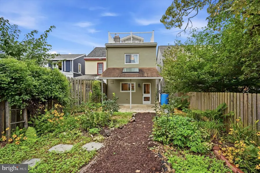 616 W Naomi St, Philadelphia, PA 19144 - #2