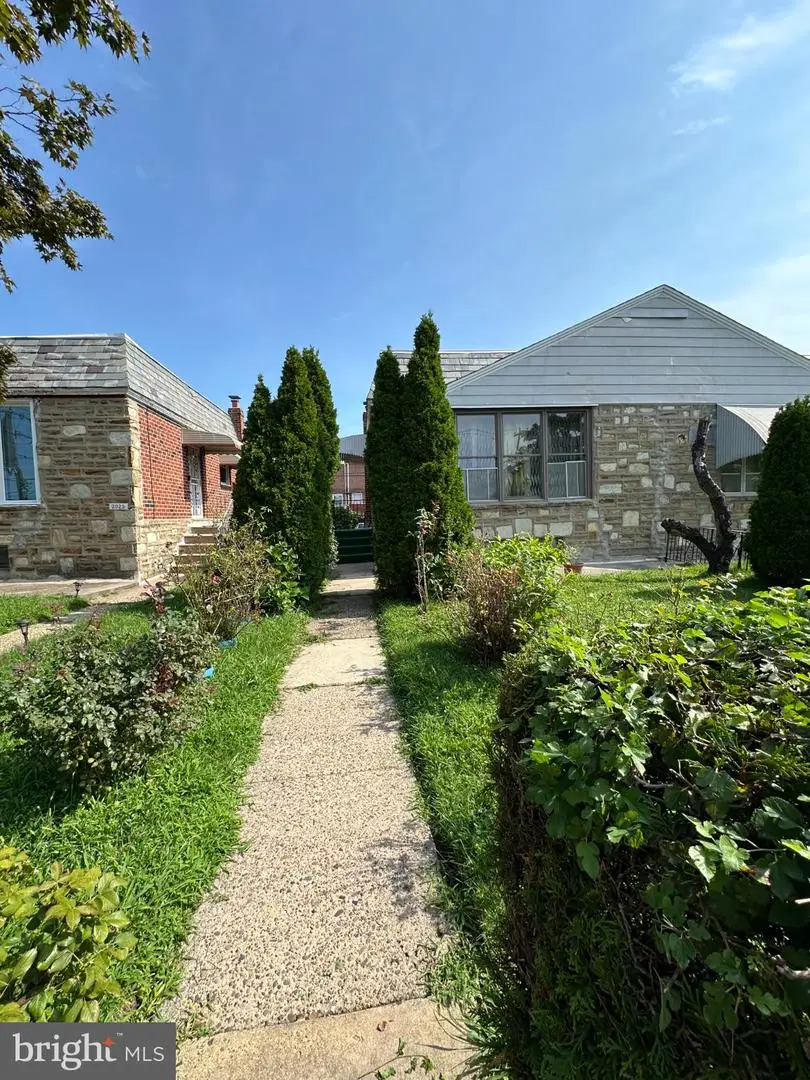 2025 Napfle Ave, Philadelphia, PA 19152 - #1