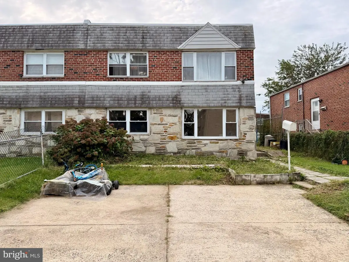 9853 Wistaria St, Philadelphia, PA 19115 - #1