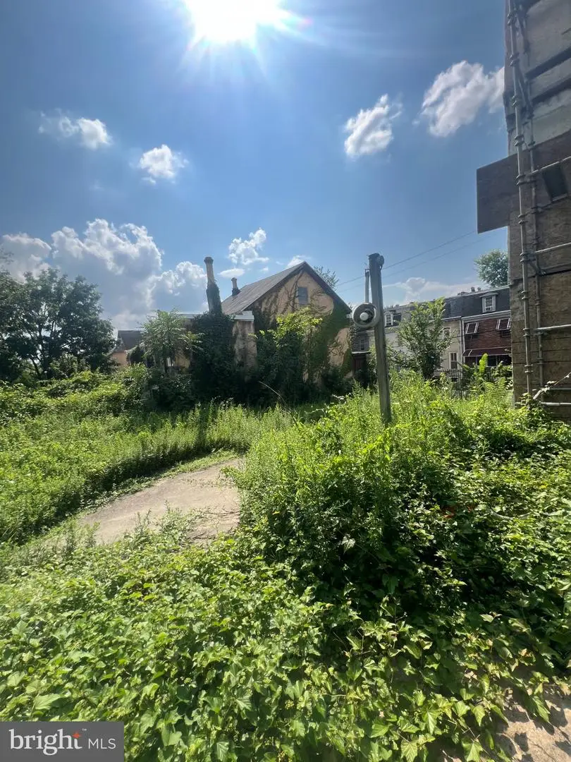 64-68 Wister St E, Philadelphia, PA 19144 - #1