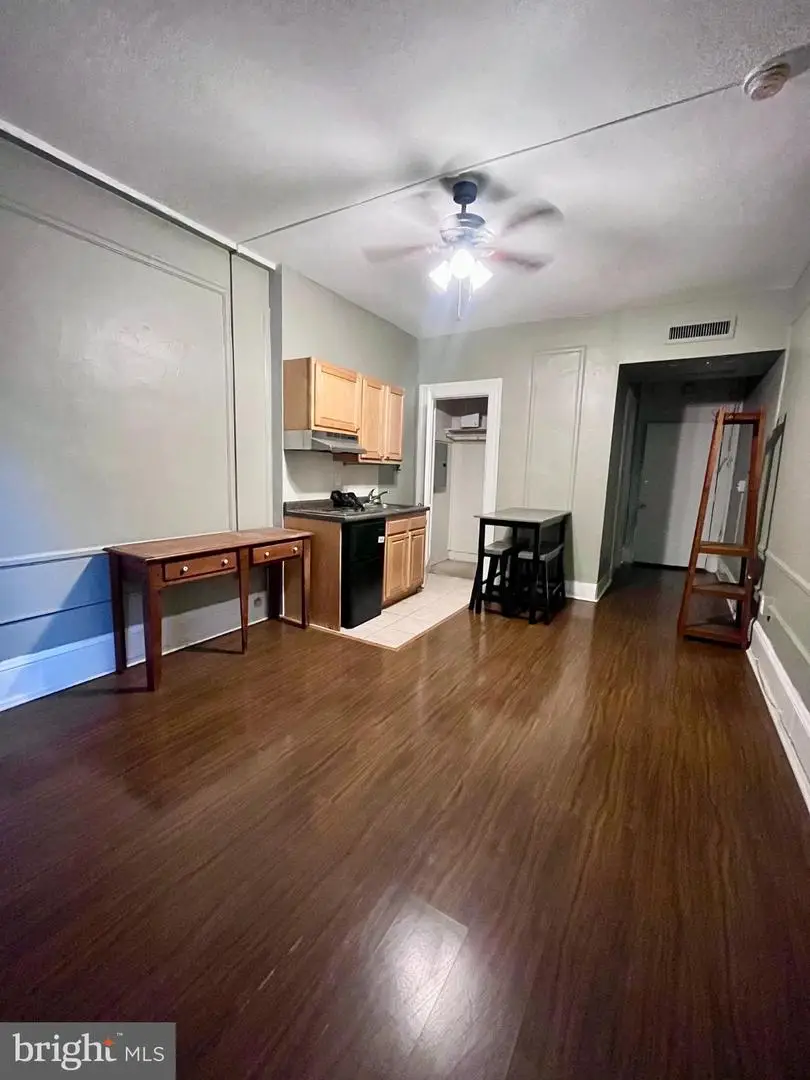 1324 Locust St #501, Philadelphia, PA 19107 - #3
