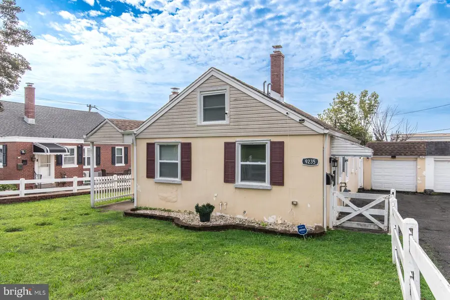 9235 Wesleyan Rd, Philadelphia, PA 19114 - #2