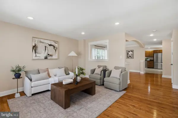 355 Krams Ave, PHILADELPHIA, PA 19128