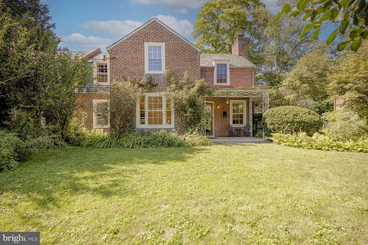 2 Tohopeka Ln, Philadelphia, PA 19118 - #1