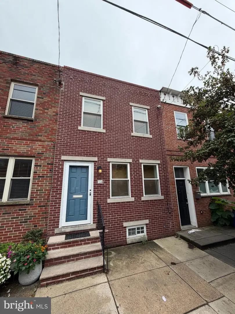 938 Morris St, Philadelphia, PA 19148 - #1