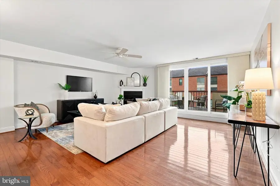 220 N 22nd St #b, Philadelphia, PA 19103 - #2