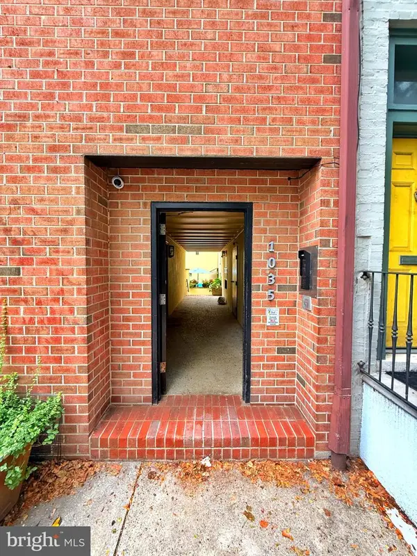 4 S Alder St #4, PHILADELPHIA, PA 19147