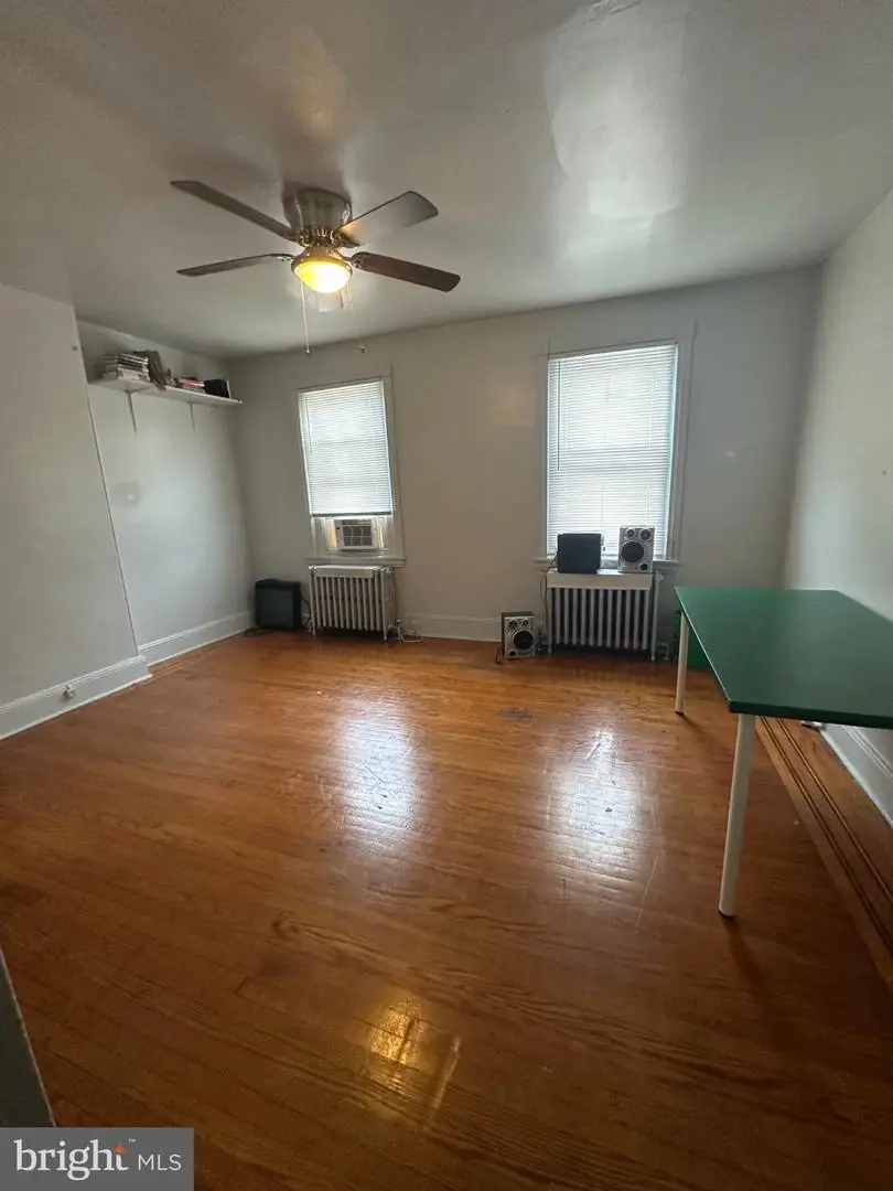 40 W Wyneva St, Philadelphia, PA 19144 - #3