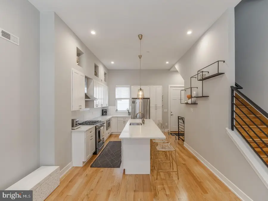 129 W Allen St, Philadelphia, PA 19123 - #3