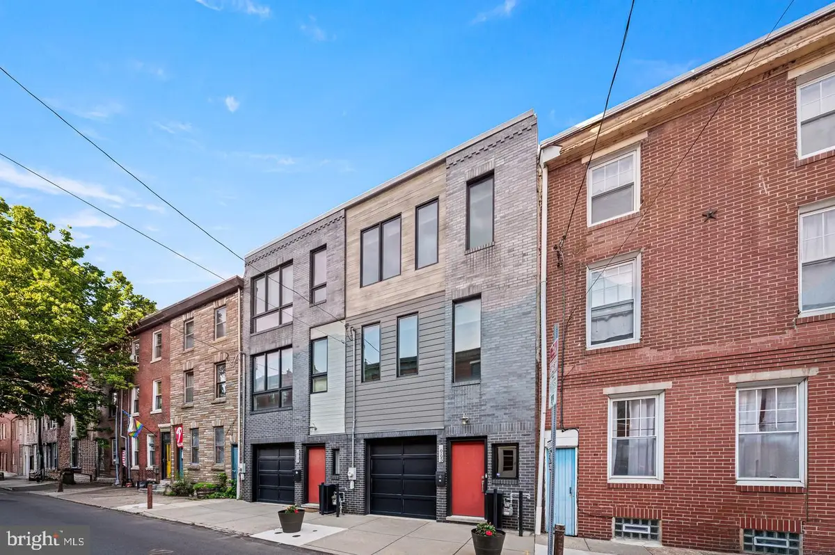 965 N Randolph St, Philadelphia, PA 19123 - #1