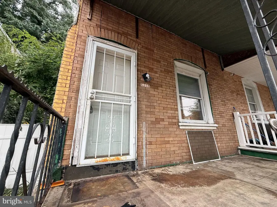 6258 N Beechwood St, Philadelphia, PA 19138 - #3