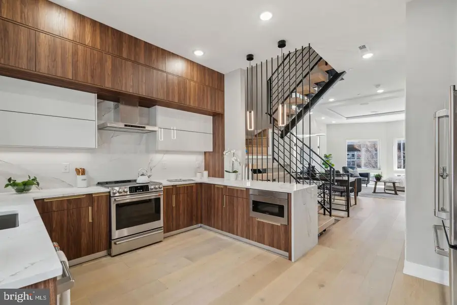 1440 S Front St, Philadelphia, PA 19147 - #2