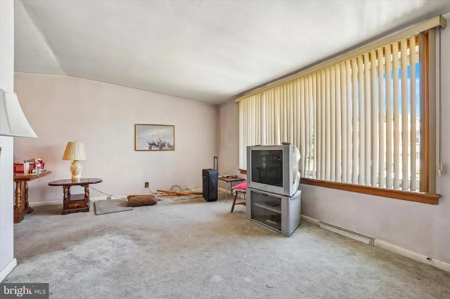 8207 Narvon, Philadelphia, PA 19136 - #3